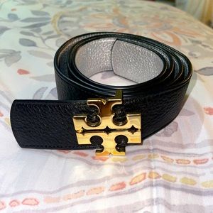 SOLD Tory Burch belt